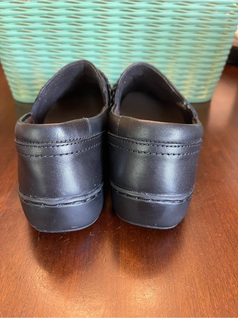 NWOT CLARKS CORA BRAID WOMEN'S COMFORT SHOE